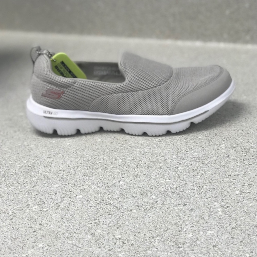 Skechers Go Walk Evolution Women’s Shoe